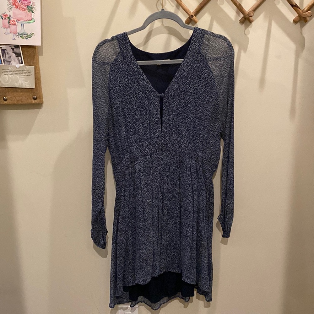 American Vintage sheer sleeved keyhole dress